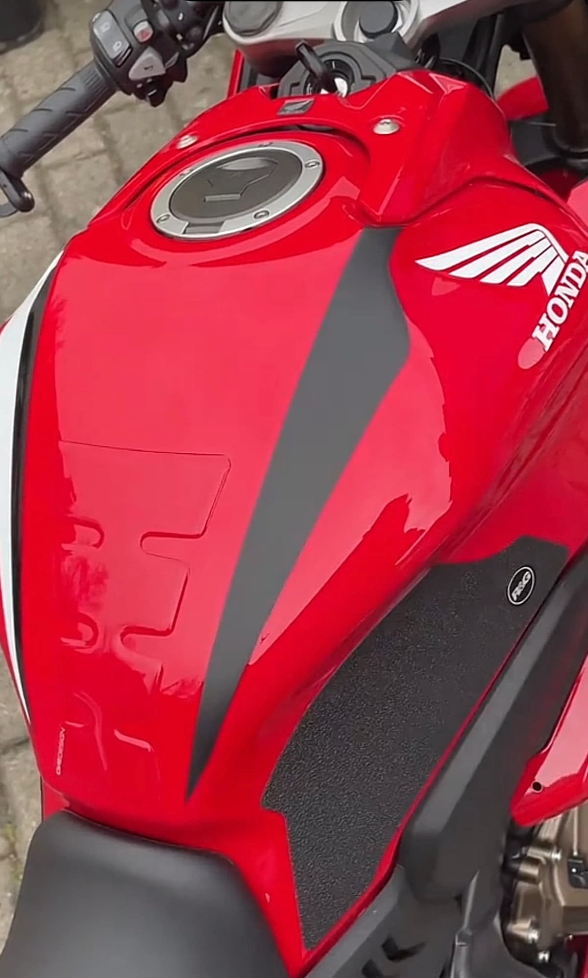 CBR650R Tank Sticker
